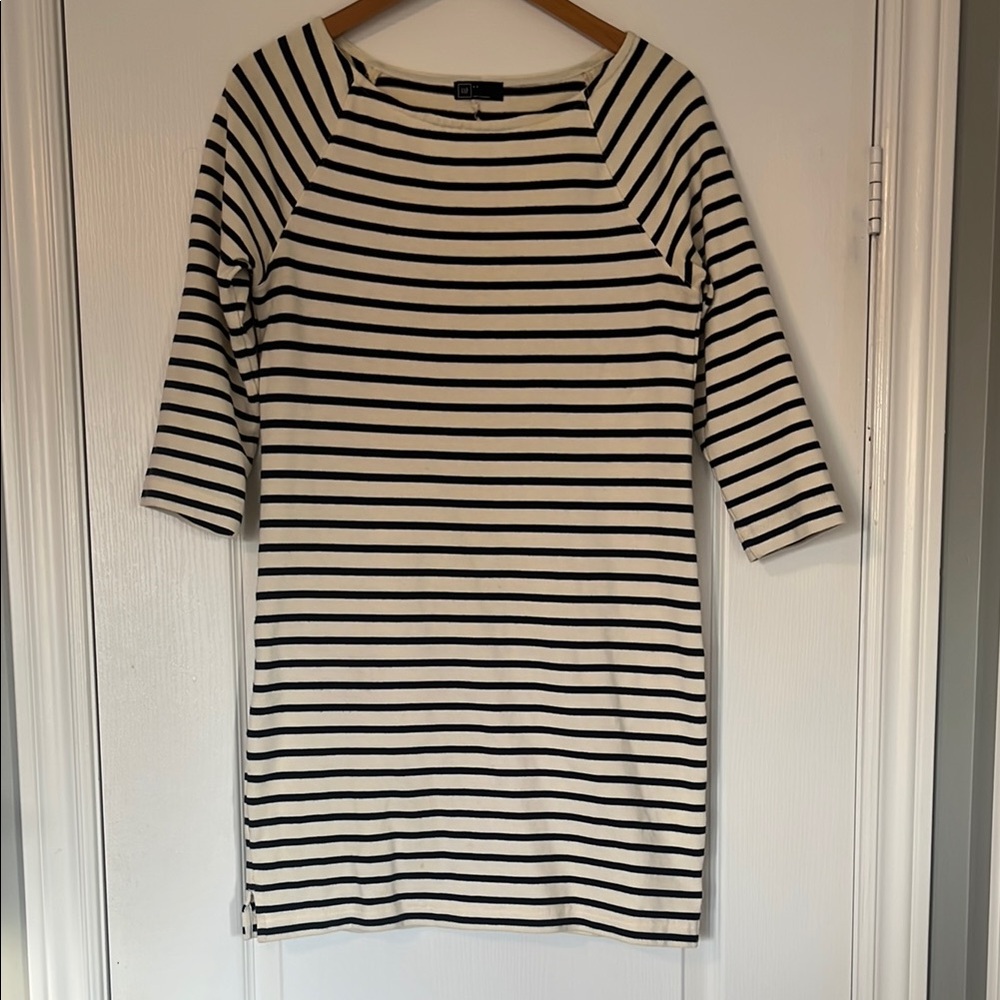 GAP Blue and White Striped 3/4 Sleeve Dress